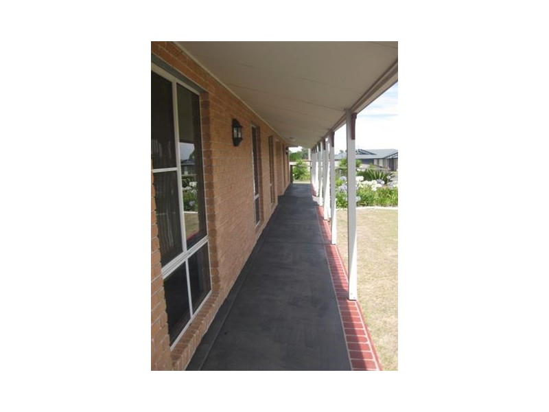 1 Richards Avenue, Cambooya QLD 4358