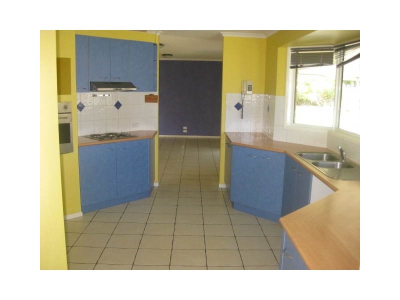 1 Richards Avenue, Cambooya QLD 4358