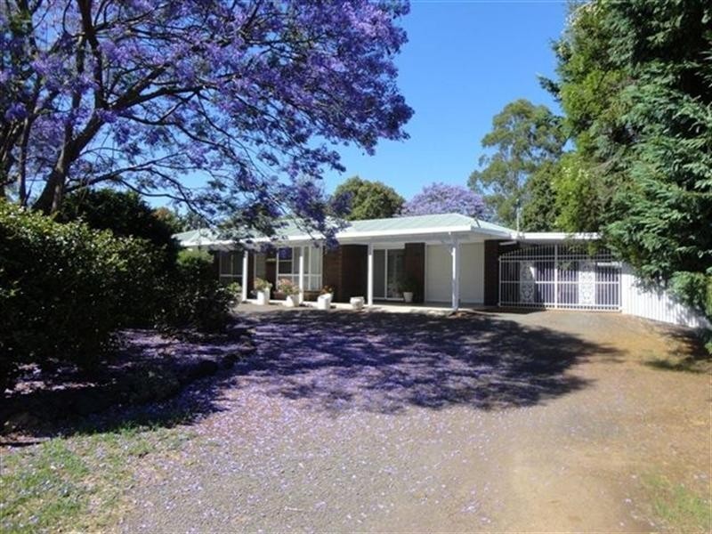 7 Plaza Circle, Highfields QLD 4352