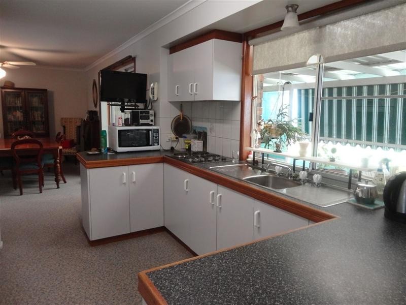 7 Plaza Circle, Highfields QLD 4352