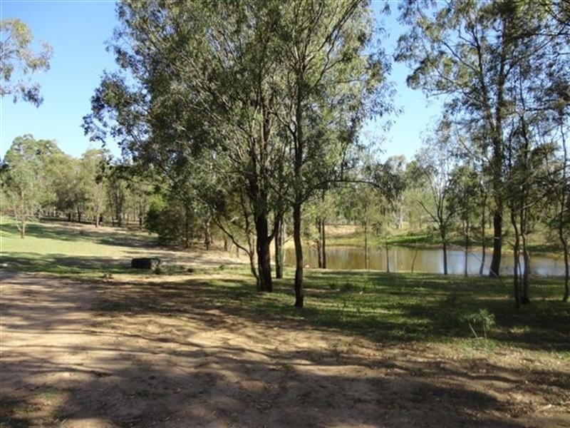 26 Paton Road, Meringandan QLD 4352