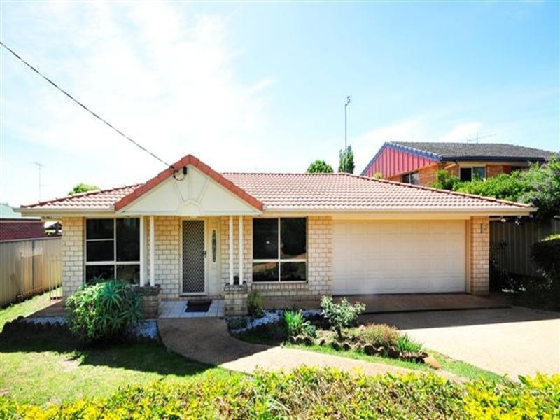 39 High Street, Rangeville QLD 4350