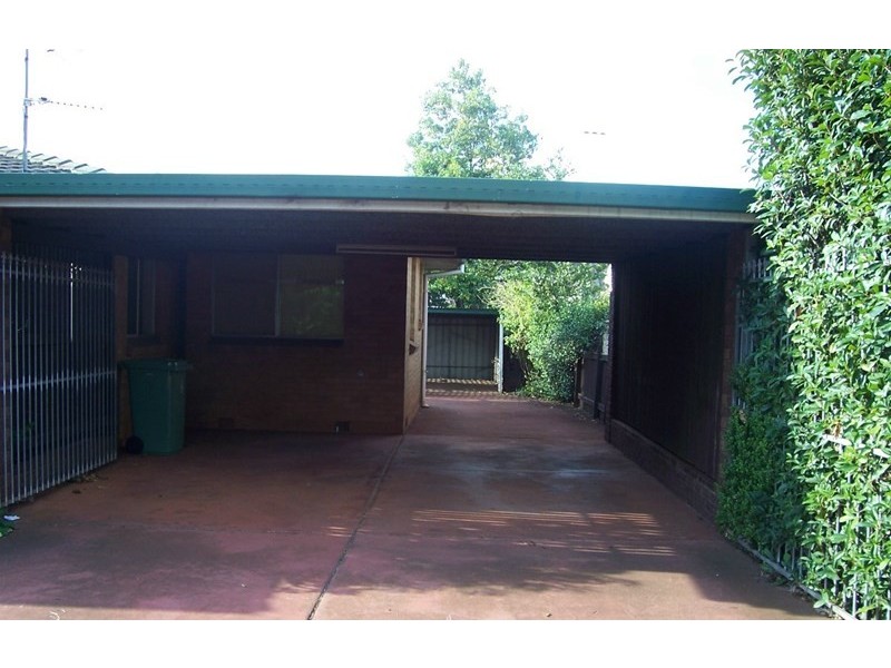 17 Fromalls Street, Harristown QLD 4350