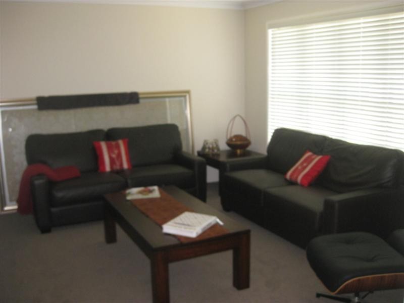 3 Vinnicombe Street, Kearneys Spring QLD 4350