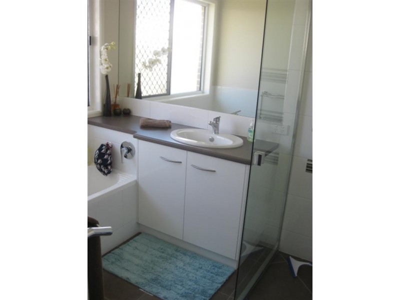 3 Vinnicombe Street, Kearneys Spring QLD 4350