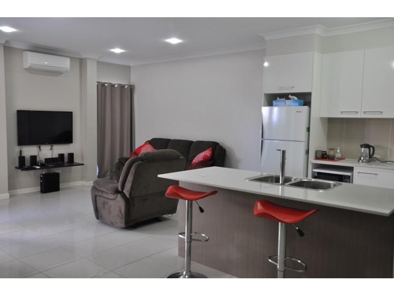 Unit 2, 38 Victory Street, Newtown QLD 4350