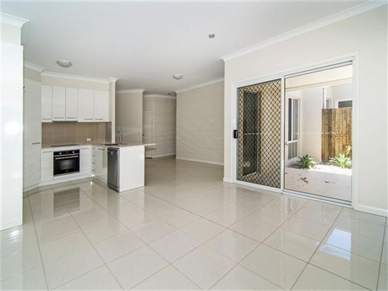 Unit 3, 38 Victory Street, Newtown QLD 4350