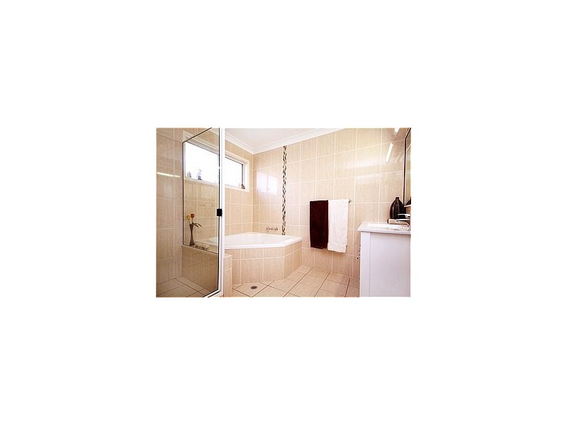 356 West Street, Kearneys Spring QLD 4350