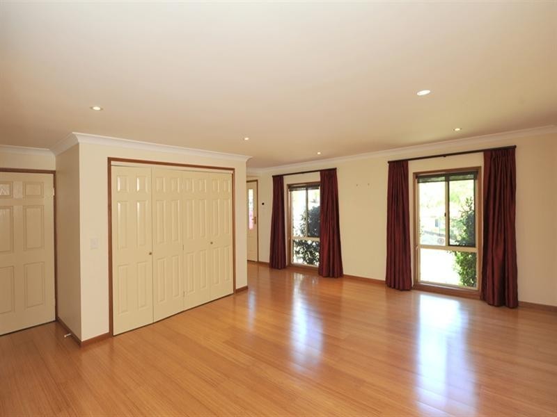 10 Windemere Terrace, Mount Lofty QLD 4350