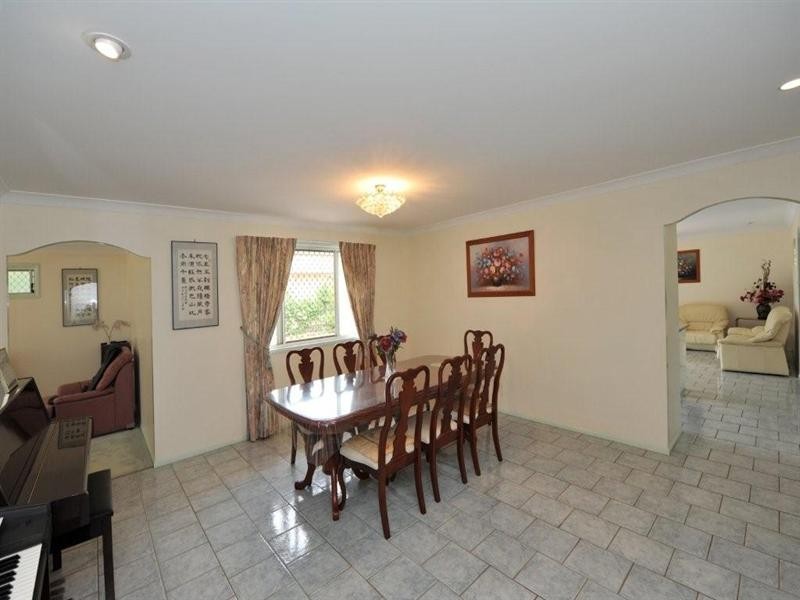 8 Jonquil Court, Middle Ridge QLD 4350
