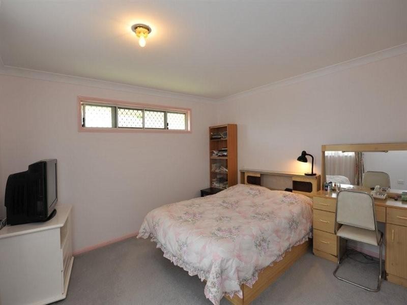 8 Jonquil Court, Middle Ridge QLD 4350