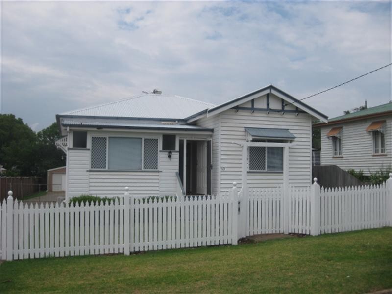 10 Hamwood Street, Newtown QLD 4350