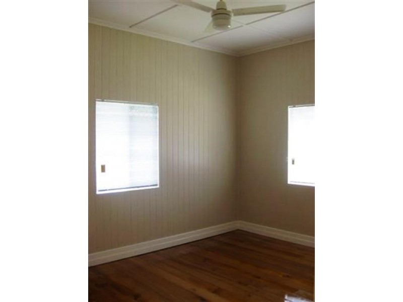 10 Hamwood Street, Newtown QLD 4350