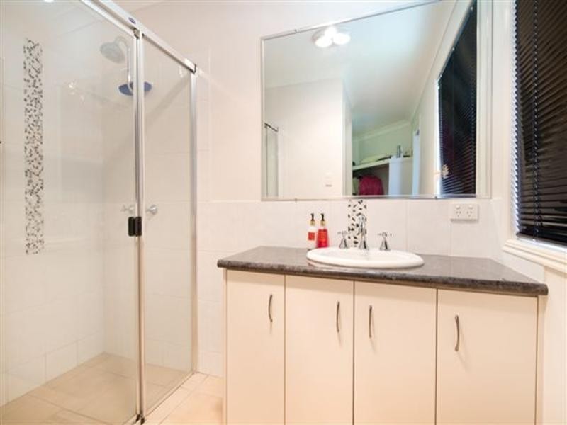 6 Mocatta Street, Goombungee QLD 4354