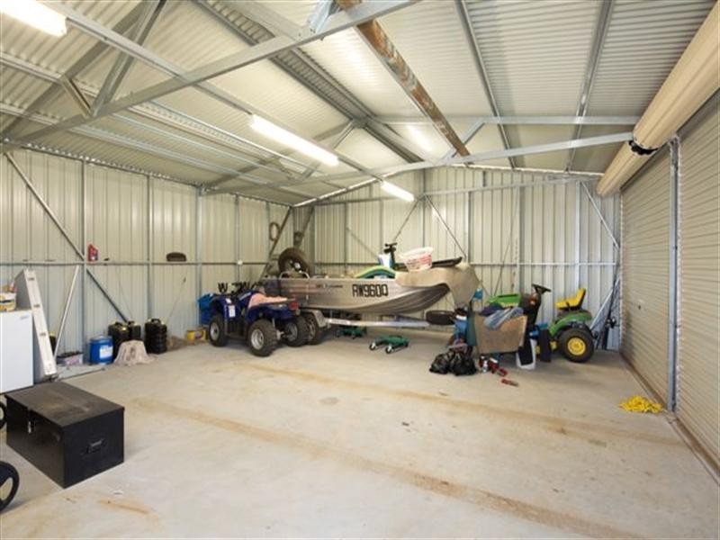 6 Mocatta Street, Goombungee QLD 4354