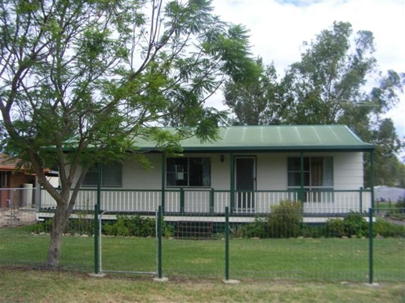 10 Queen Street, Kingsthorpe QLD 4400