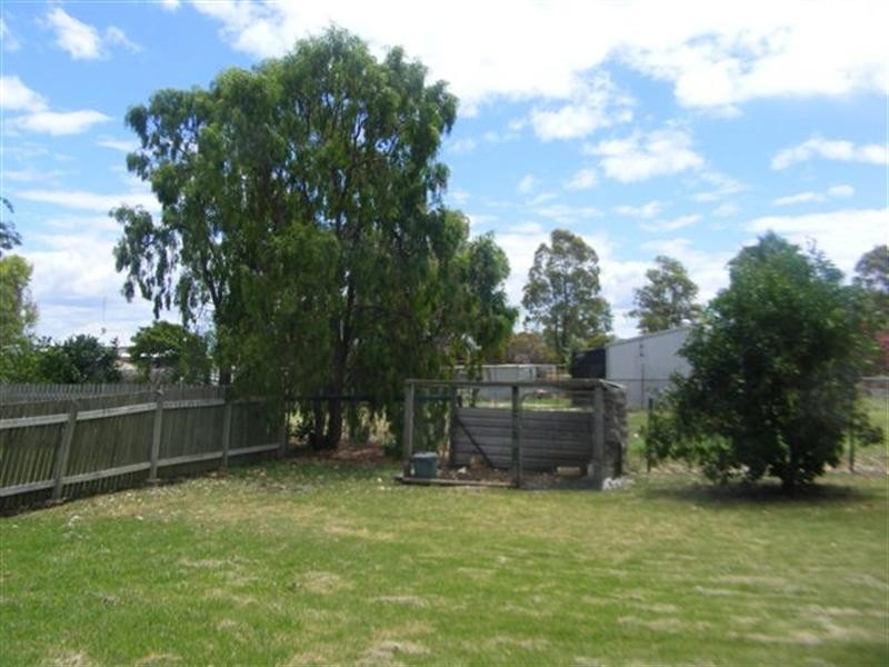 10 Queen Street, Kingsthorpe QLD 4400