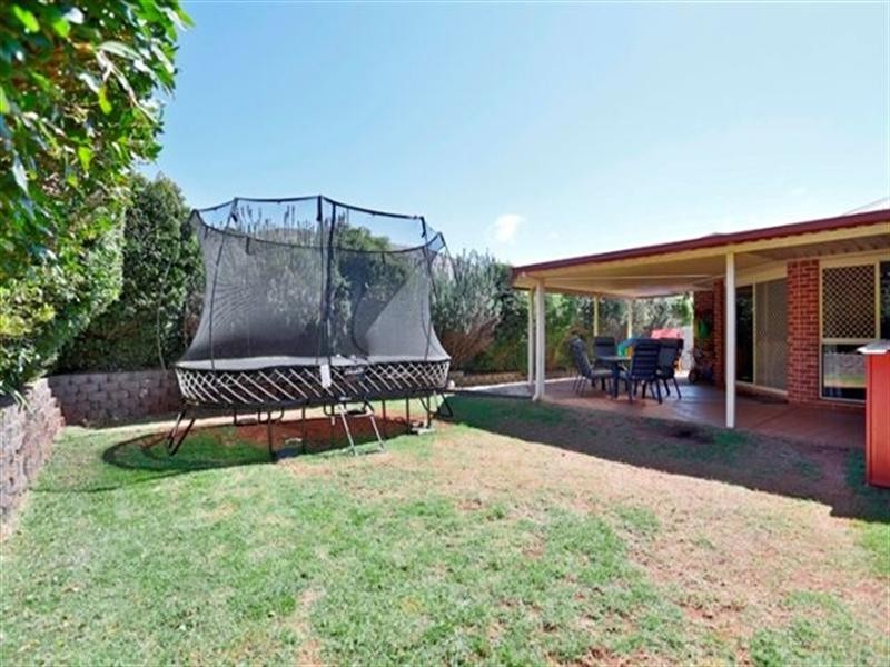 10 Bridget Court, Middle Ridge QLD 4350