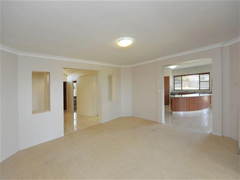 10 Hanna Court, Westbrook QLD 4350