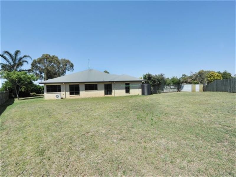 10 Hanna Court, Westbrook QLD 4350