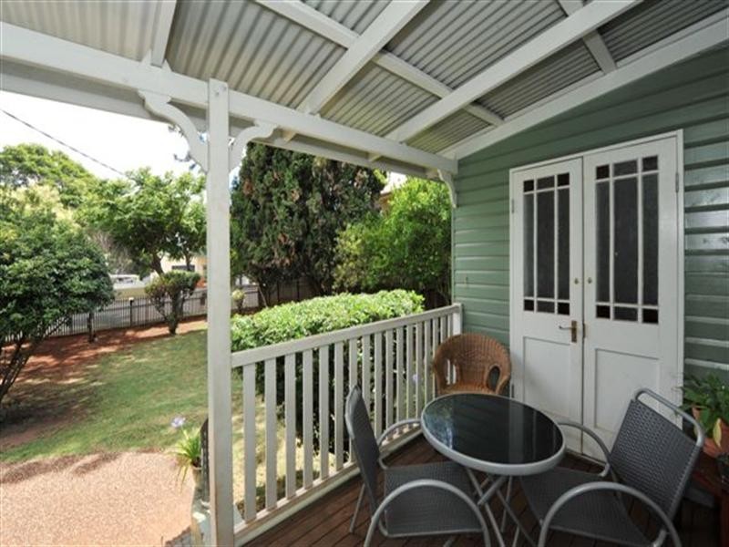 212 Bridge Street, Newtown QLD 4350