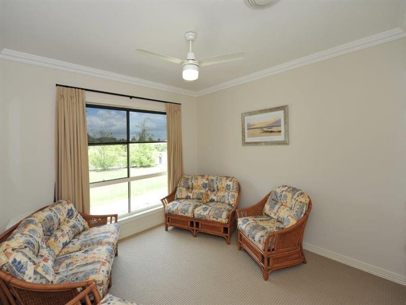 54 Palmer Drive, Highfields QLD 4352