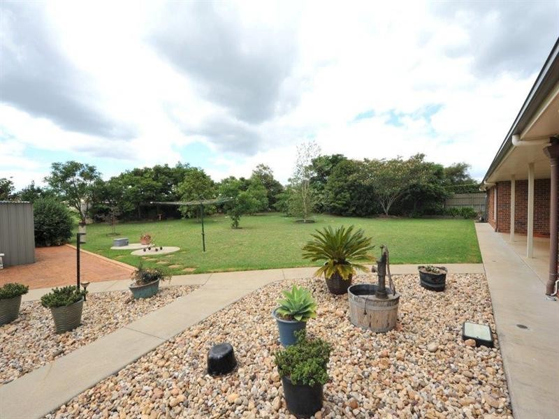 54 Palmer Drive, Highfields QLD 4352