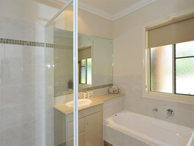 54 Palmer Drive, Highfields QLD 4352