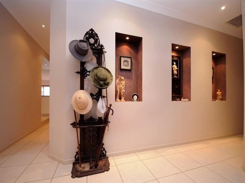 93 Spring Street, Middle Ridge QLD 4350