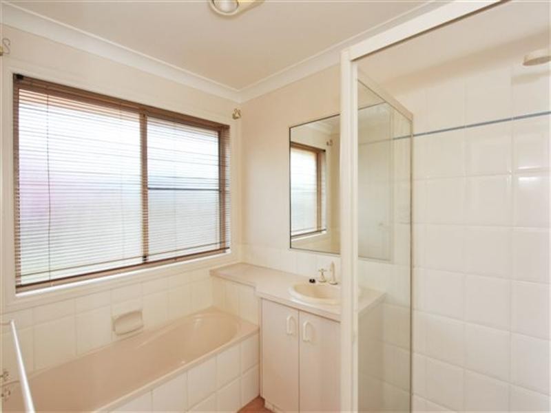 39 Dandelion Drive, Middle Ridge QLD 4350