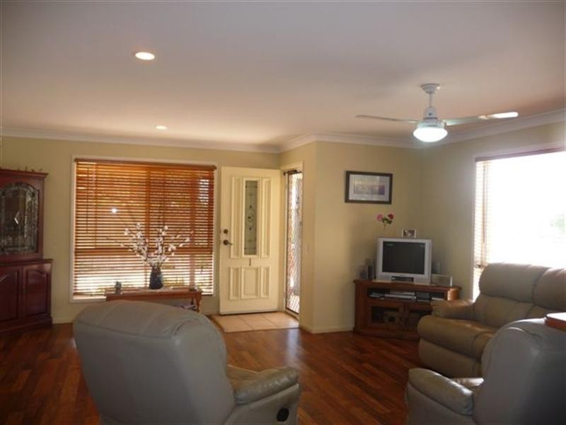 Unit 1, 519 Hume Street, Kearneys Spring QLD 4350