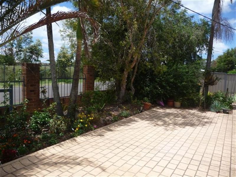 Unit 1, 519 Hume Street, Kearneys Spring QLD 4350