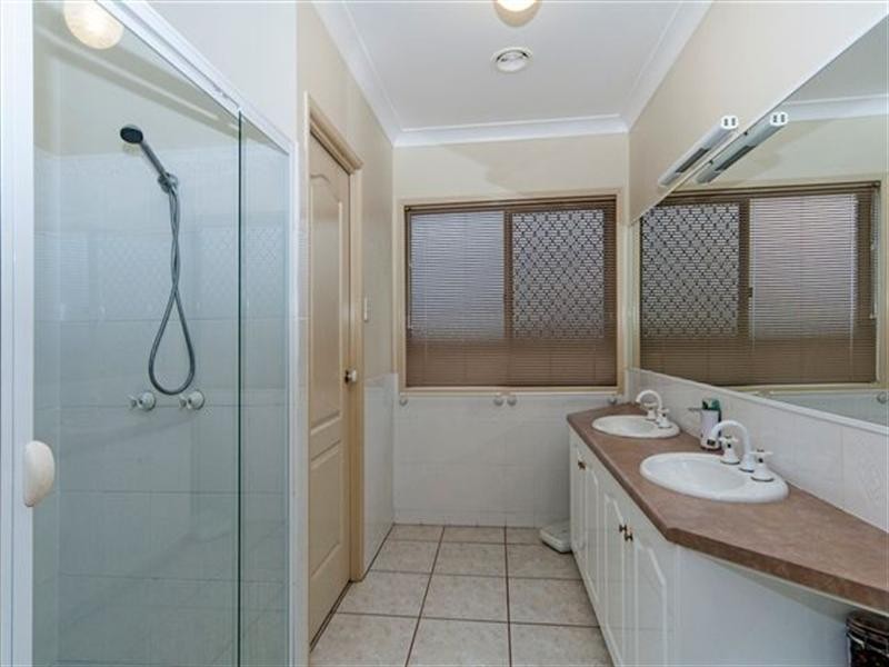 11 Jacob Court, Westbrook QLD 4350