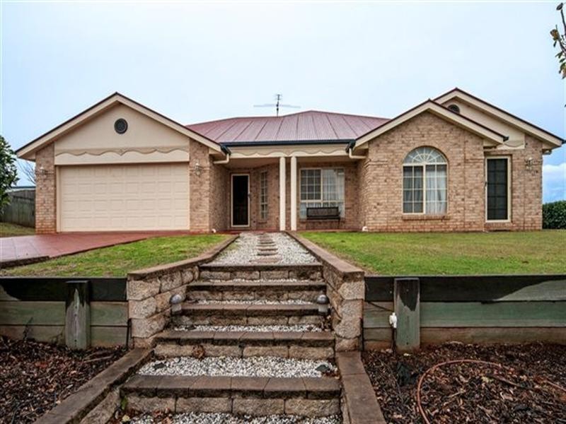 11 Jacob Court, Westbrook QLD 4350