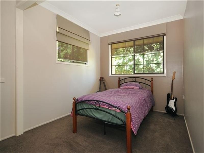 26 Nugent Crescent, Wilsonton QLD 4350