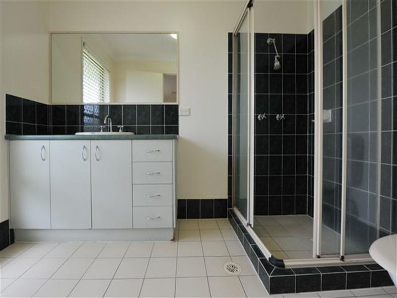 10 Denaid Street, Highfields QLD 4352