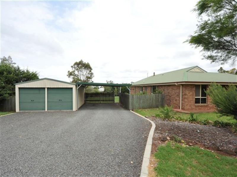 10 Denaid Street, Highfields QLD 4352