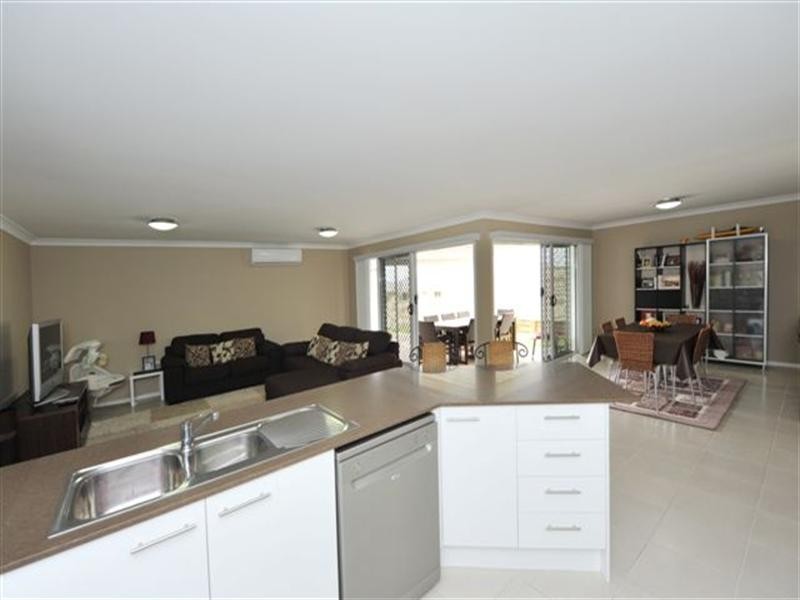 3 Rubie Court, Westbrook QLD 4350