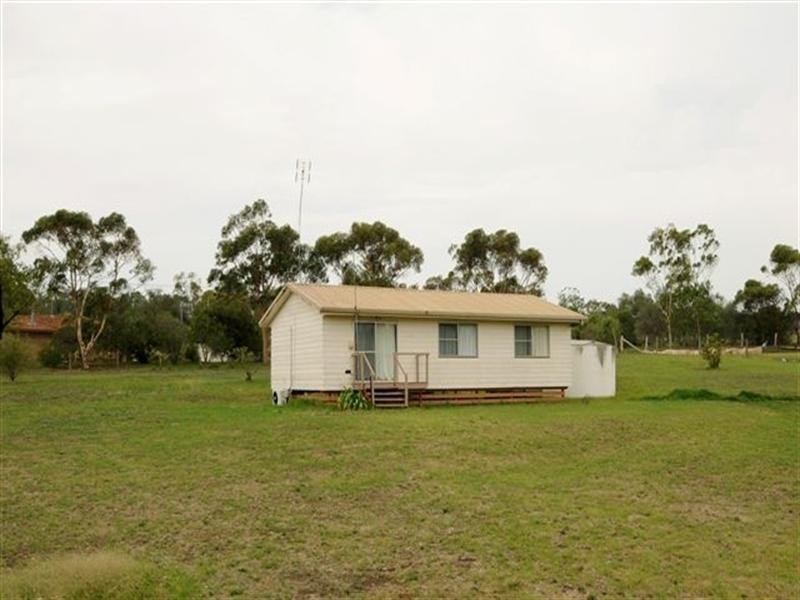 42 Goombungee-Meringandan Road, Meringandan West QLD 4352