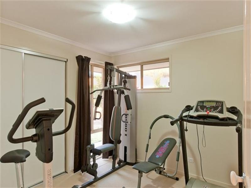 9 schaefer Court, Westbrook QLD 4350