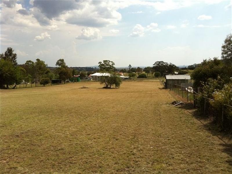 56 – 58 Devonshire Street, Drayton QLD 4350