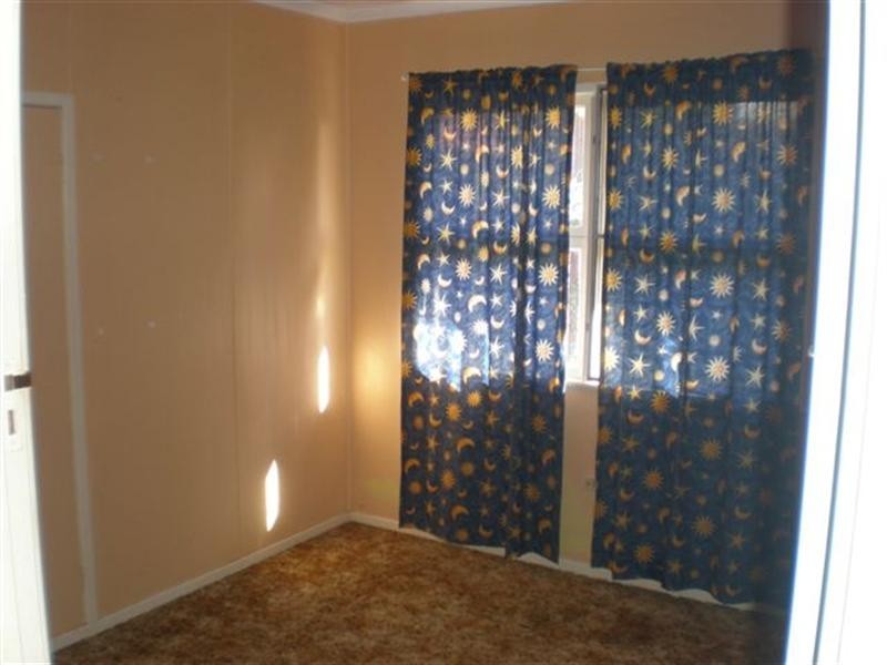 38 Ruthven Street, Harlaxton QLD 4350