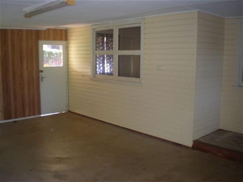 38 Ruthven Street, Harlaxton QLD 4350