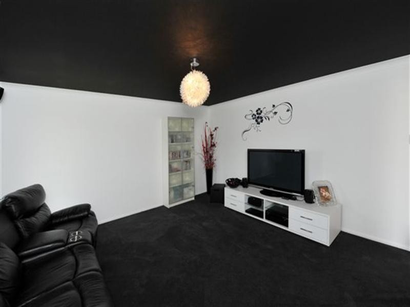 10 Grundy Street, Westbrook QLD 4350