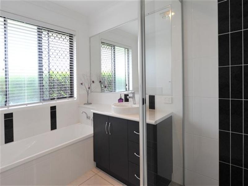 10 Grundy Street, Westbrook QLD 4350