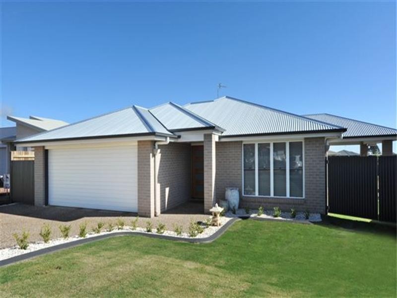 17 Schneider Court, Middle Ridge QLD 4350