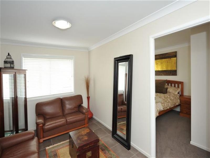 17 Schneider Court, Middle Ridge QLD 4350