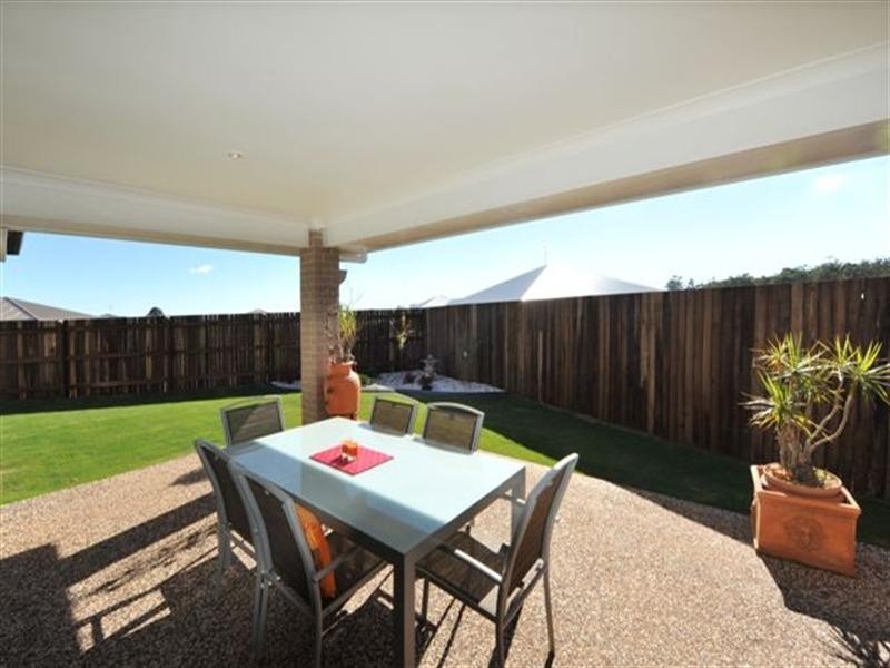 17 Schneider Court, Middle Ridge QLD 4350