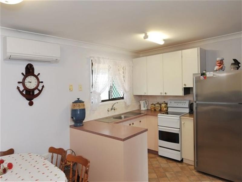 15 Creek Street, Cambooya QLD 4358