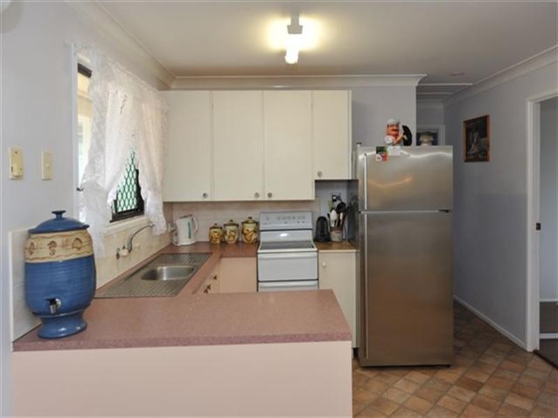 15 Creek Street, Cambooya QLD 4358